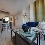 Urban Chic - Center - One Bedroom - Opolska * Katowice
