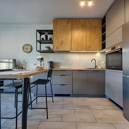 Urban Chic - Center - One Bedroom - Opolska Apartment *