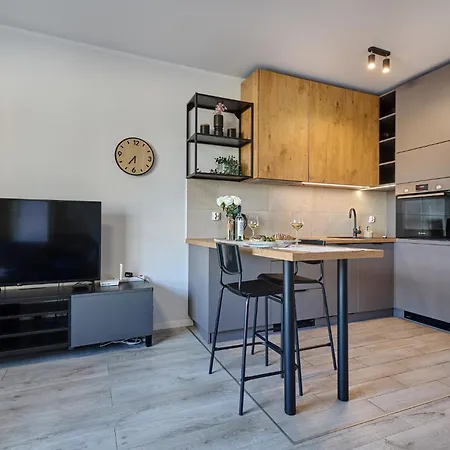 Urban Chic - Center - One Bedroom - Opolska Apartment