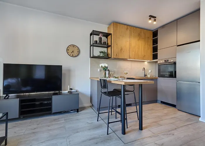 Urban Chic - Center - One Bedroom - Opolska דירה